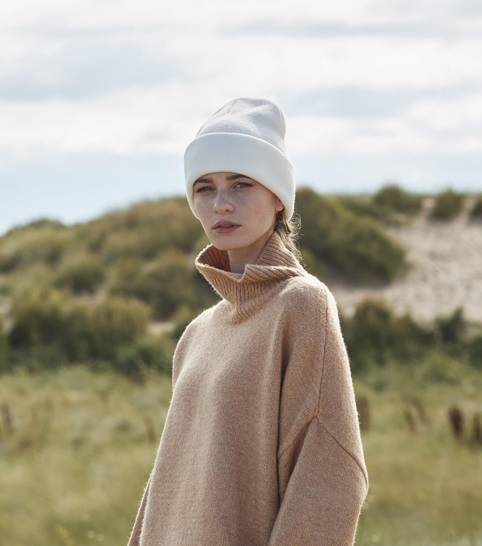 Original Cuffed Beanie | ALMOND